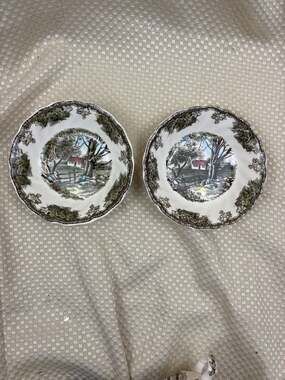 Lot 2- VTG JOHNSON BROS. THE FRIENDLY VILLAGE "THE STONE WALL" MADE ENGLAND